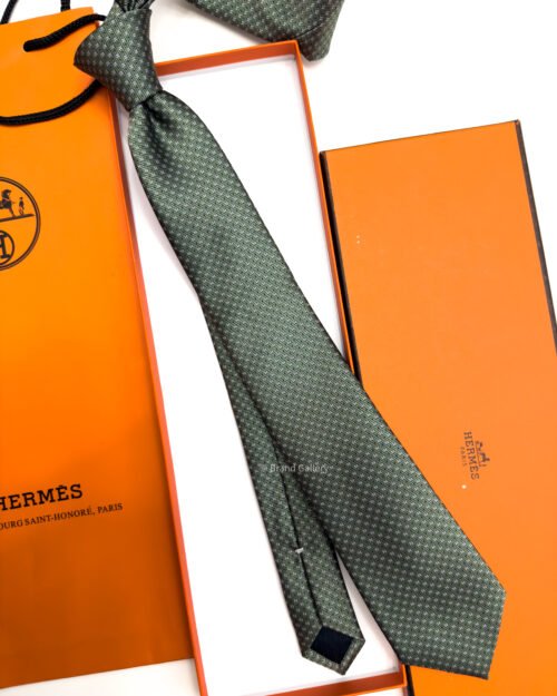 Hermes Thyme Green H DOTS PATTERN SILK TIE
