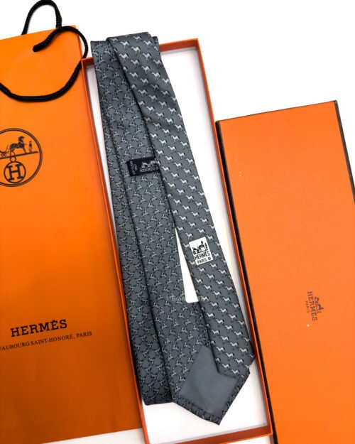 Hermes Grey ORIGAMI HORSE PATTERN SOFT SILK TIE