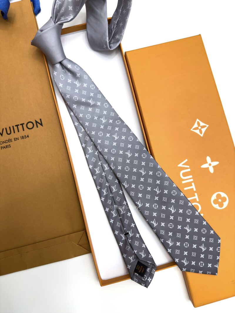 Louis Vuitton Grey MONOGRAM GRADIENT SILK TIE