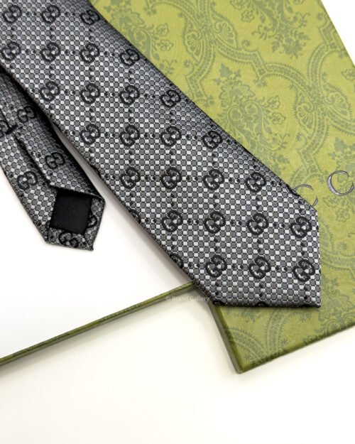 Gucci Grey with Black INTERLOCKING GG SILK TIE