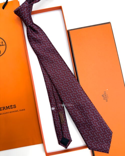 Hermes Bordeaux Faconnee Maillons Silk Tie