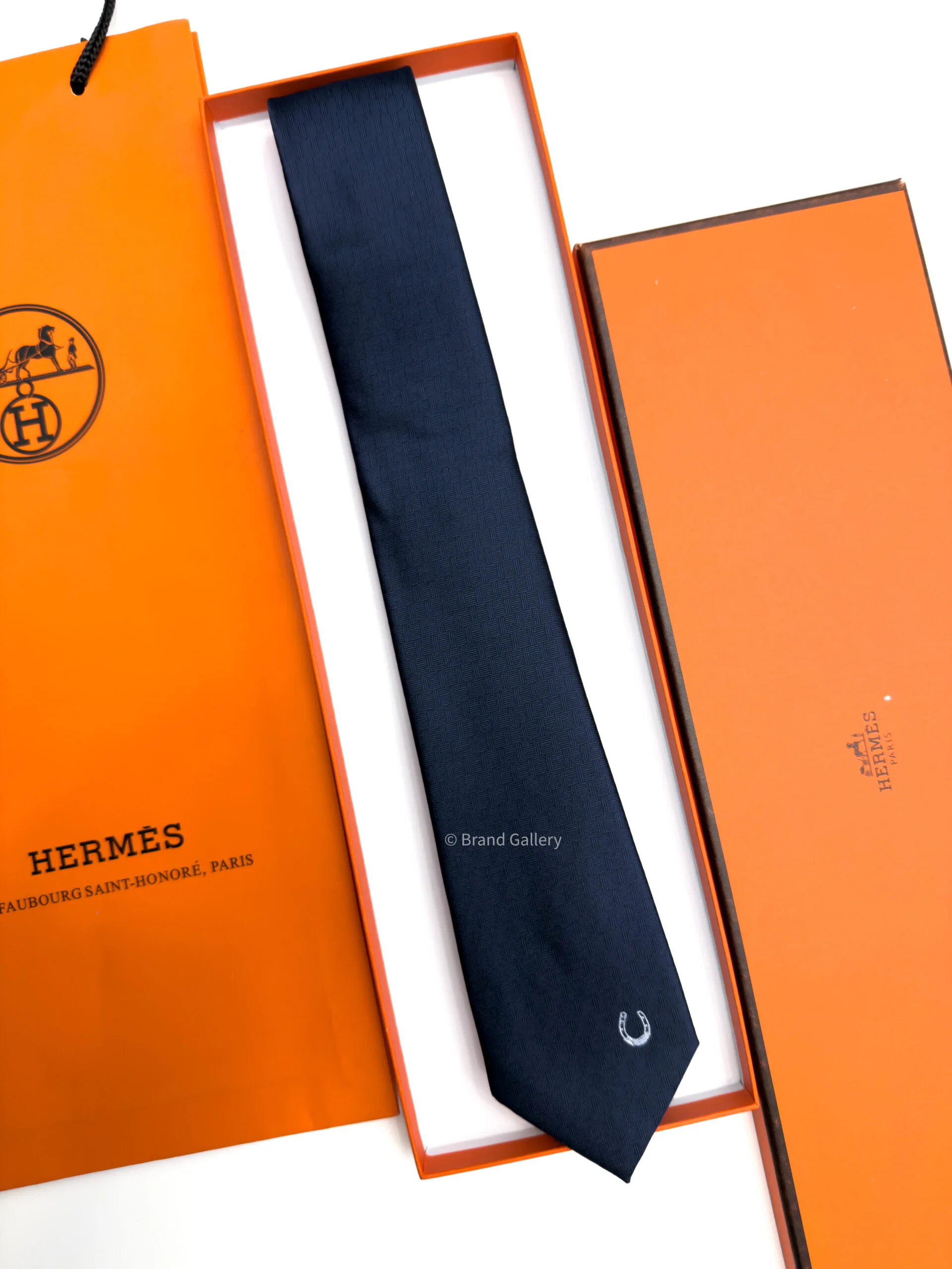 Hermes Navy PLAIN HORSESHOE SILK TIE