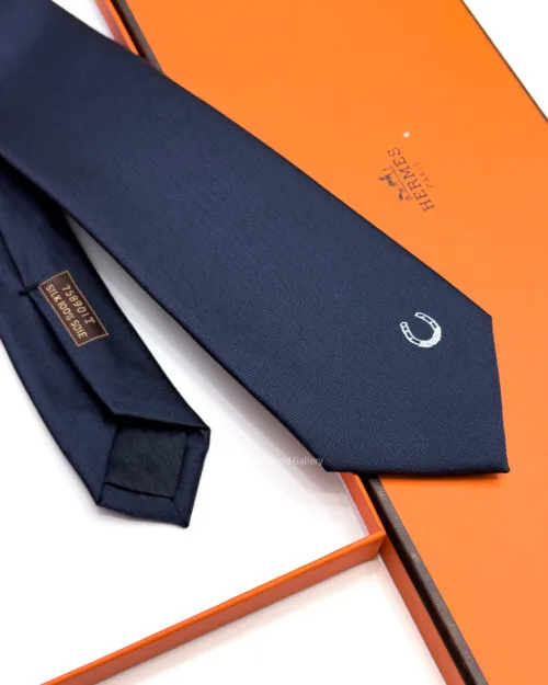Hermes Navy PLAIN HORSESHOE SILK TIE