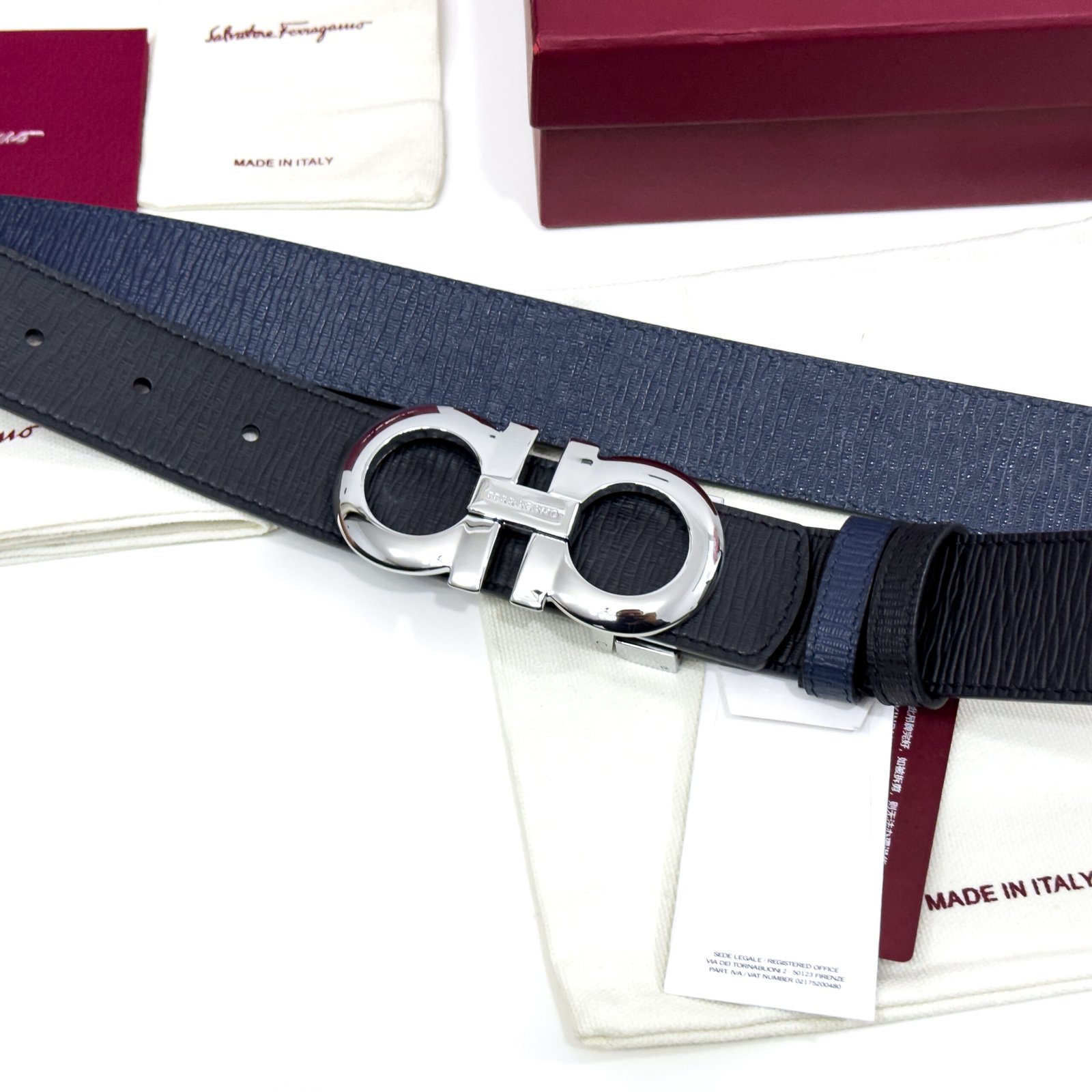 Ferragamo Gancini Buckle Black/Blue Reversible Leather Belt