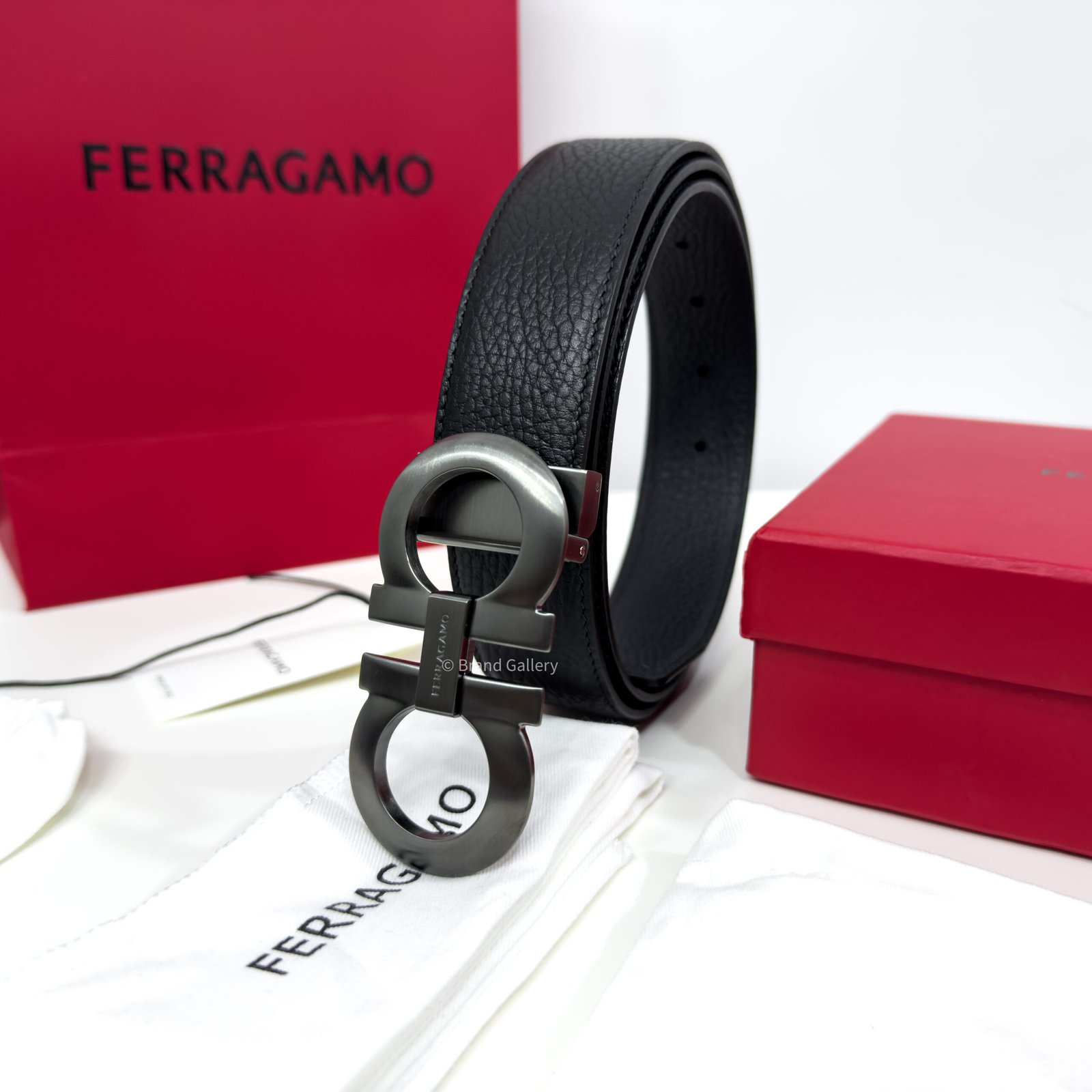 Ferragamo Gancini Buckle Black Reversible Leather Belt