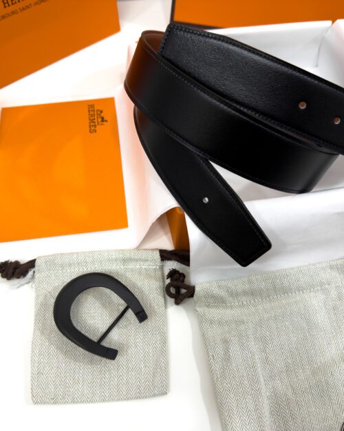 Hermes Horseshoe Buckle Black/Havan Reversible Belt