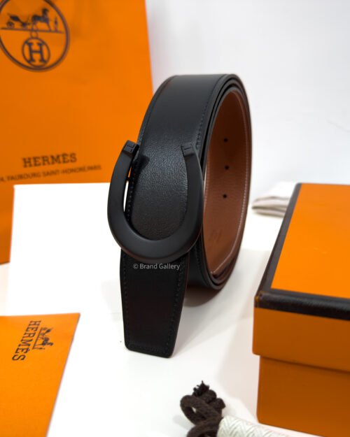 Hermes Horseshoe Buckle Black/Havan Reversible Belt