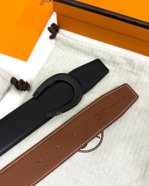 Hermes Horseshoe Buckle Black/Havan Reversible Belt