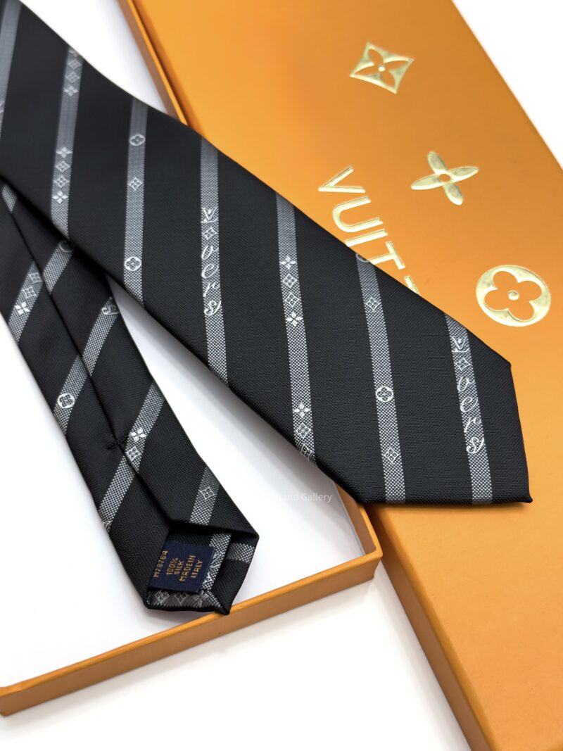 Louis Vuitton Black Vers SILK TIE