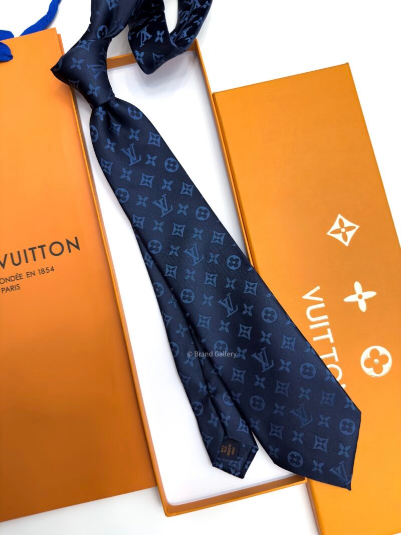 Louis Vuitton Oversize Monogram Shades SILK TIE