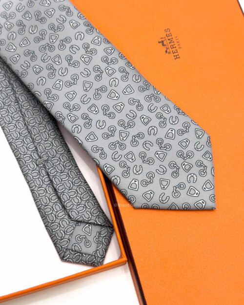 Hermes Grey Metal en Vrac Twillbi Soft Silk Tie