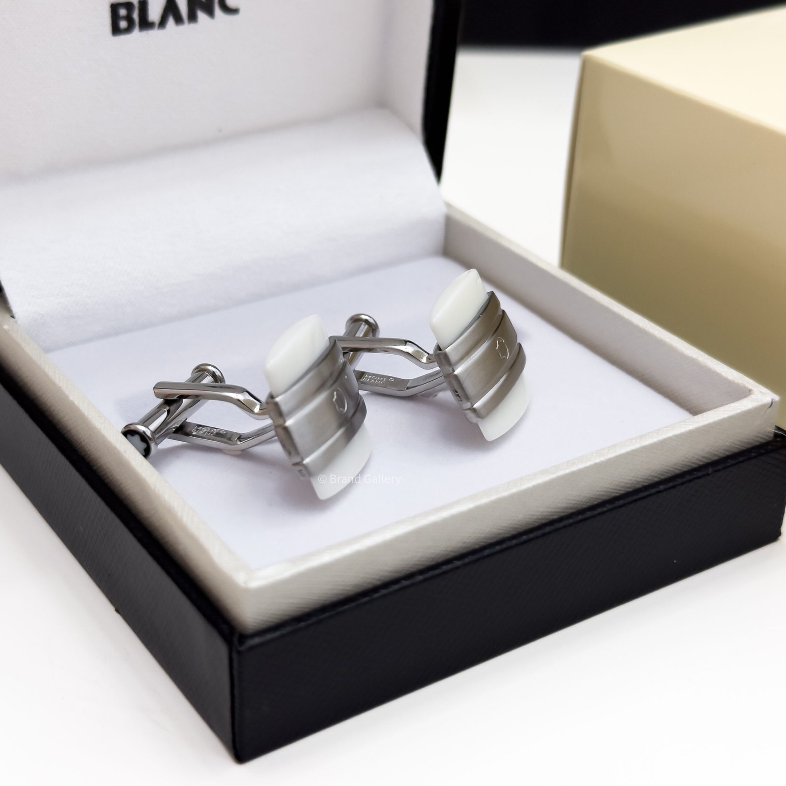 Montblanc White Agate Cufflink MB106625 - Luxury cufflink - A&A Brand Gallery Egypt