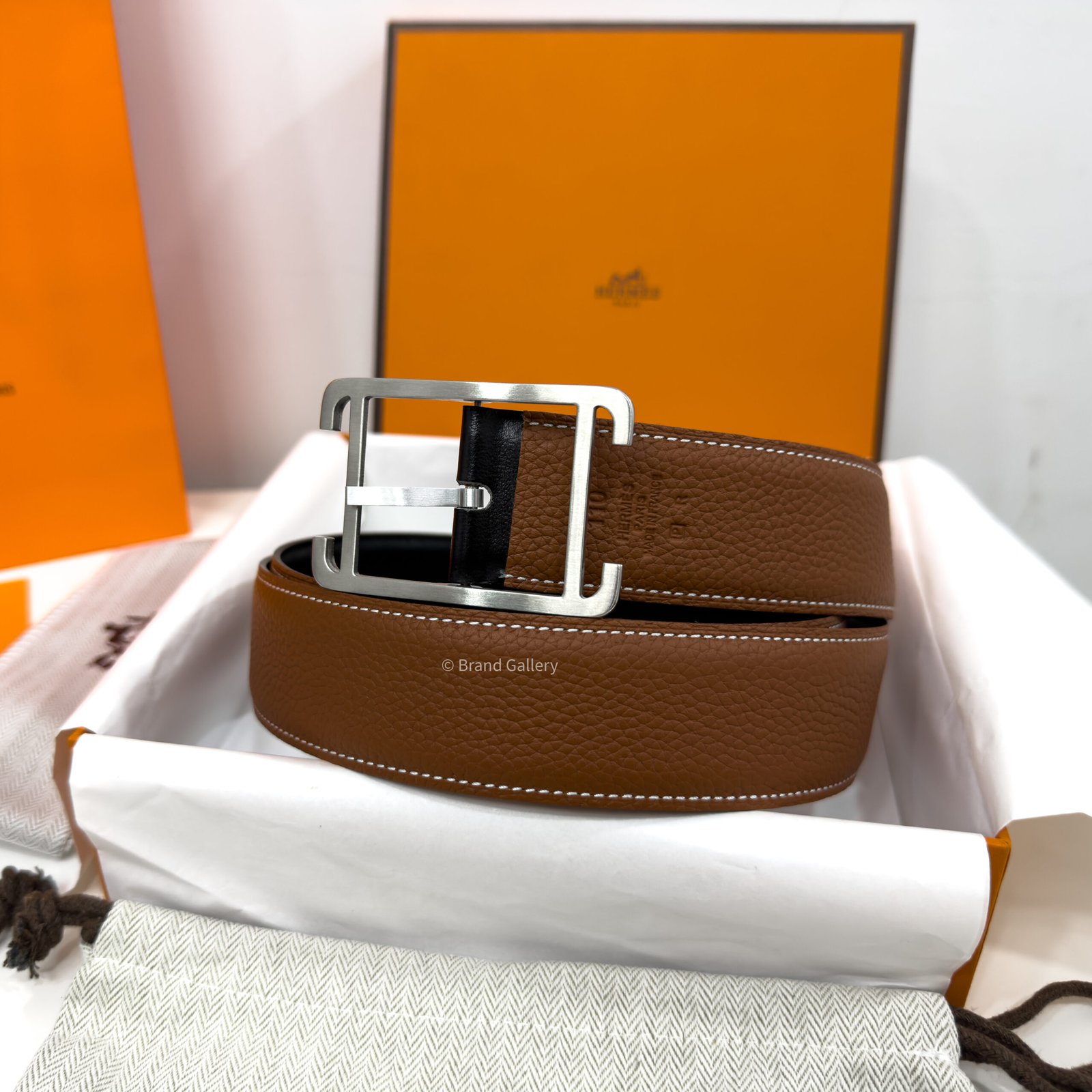 Hermes Quentin Buckle Havan/Black Reversible Belt