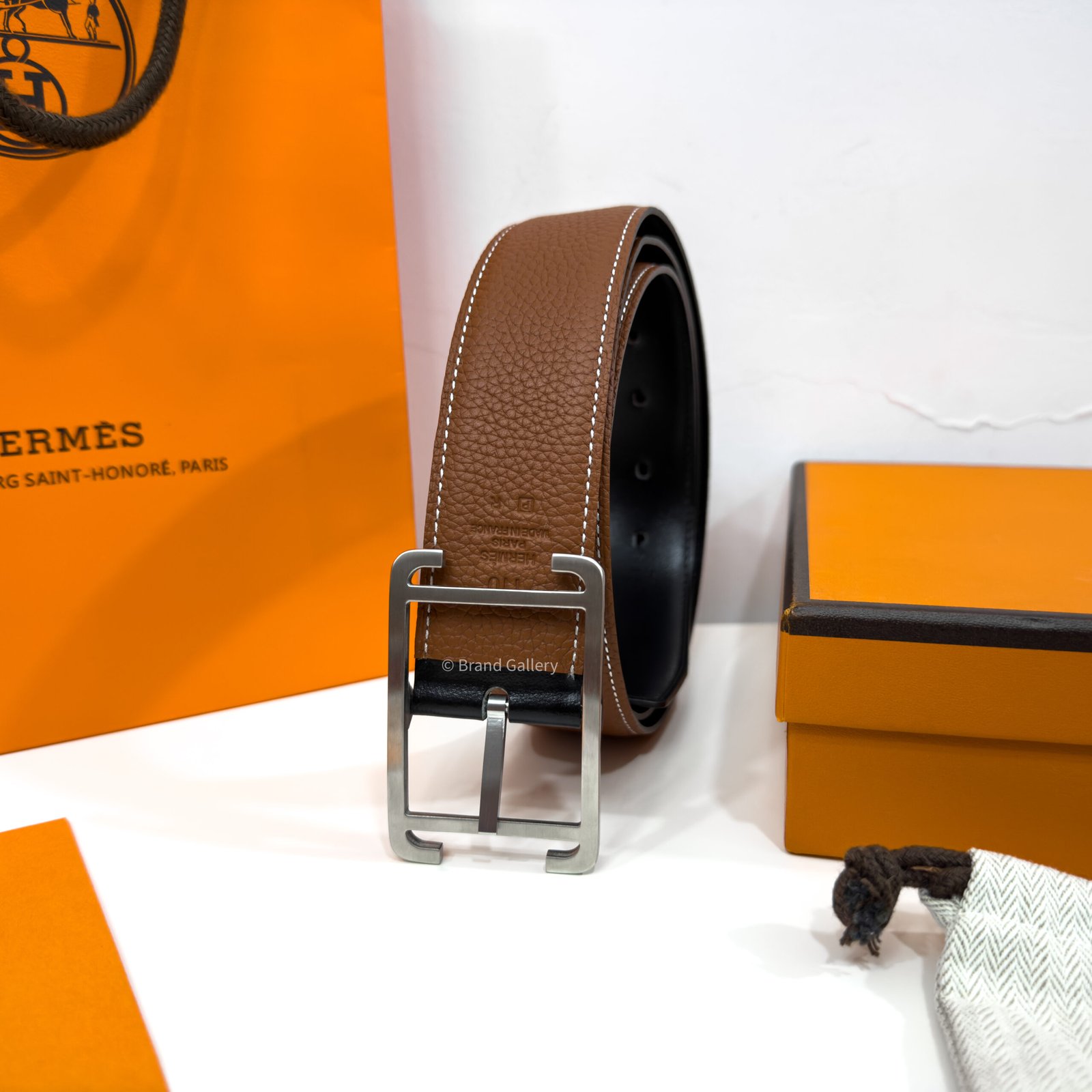 Hermes Quentin Buckle Havan/Black Reversible Belt
