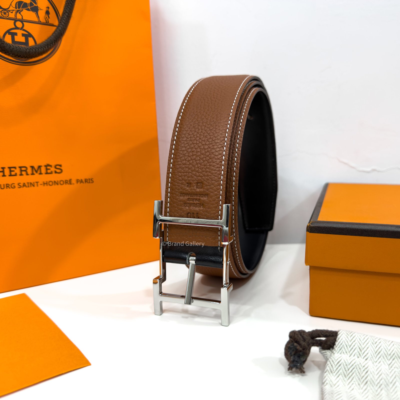 Hermes Quentin Buckle Havan/Black Reversible Belt