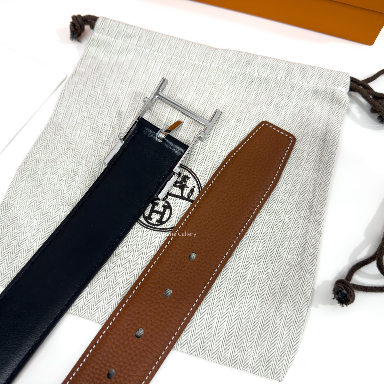 Hermes Quentin Buckle Havan/Black Reversible Belt