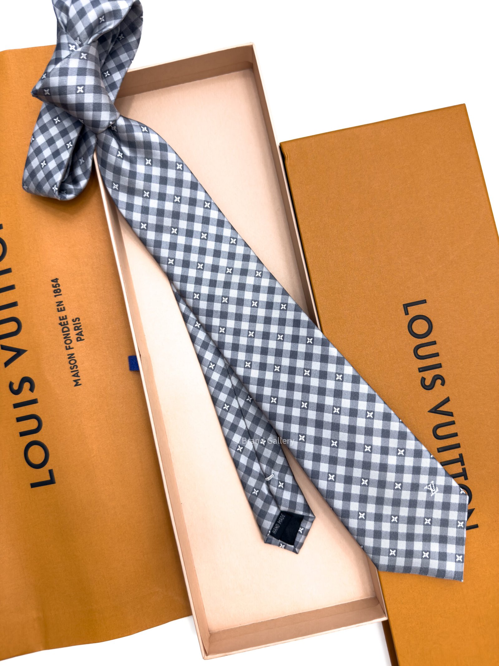 Louis Vuitton Grey Flowers Check Silk Tie