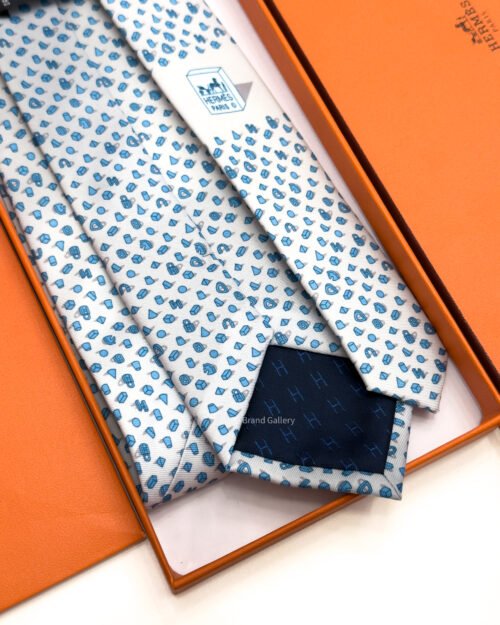 Hermes Light Grey Perspective d'H Soft Silk Tie - Luxury tie - A&A Brand Gallery Egypt