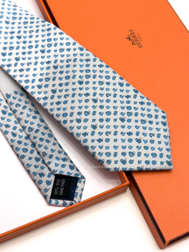 Hermes Light Grey Perspective d'H Soft Silk Tie - Luxury tie - A&A Brand Gallery Egypt