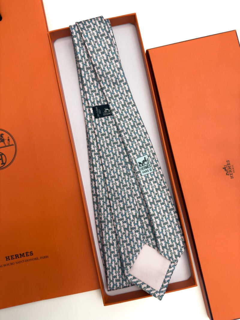 Hermes Pink Boucles en Vrac Silk Tie - Luxury tie - A&A Brand Gallery Egypt