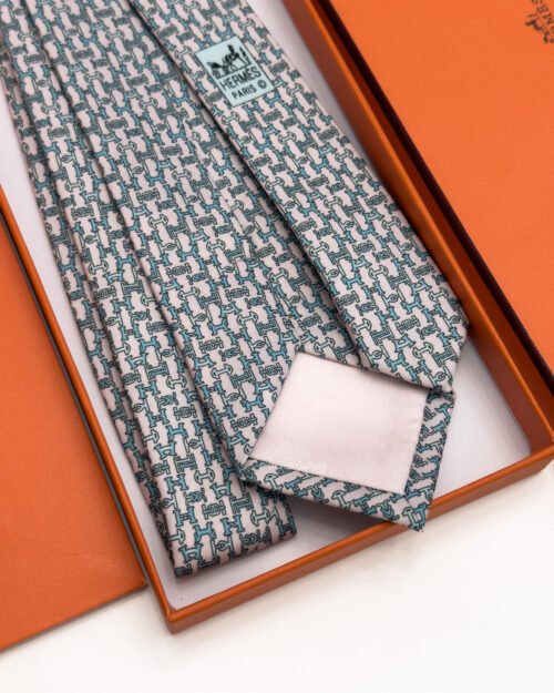 Hermes Pink Boucles en Vrac Silk Tie - Luxury tie - A&A Brand Gallery Egypt