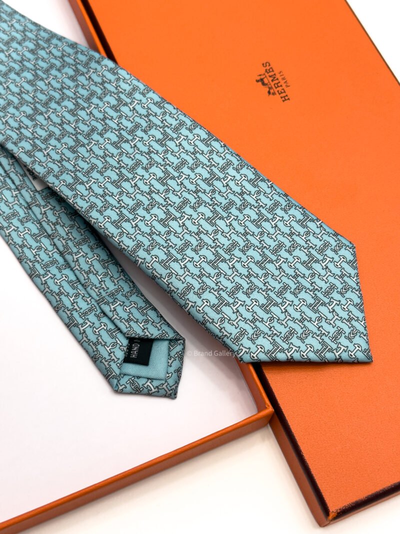 Hermes Sky Gray Boucles en Vrac Silk Tie - Luxury tie - A&A Brand Gallery Egypt