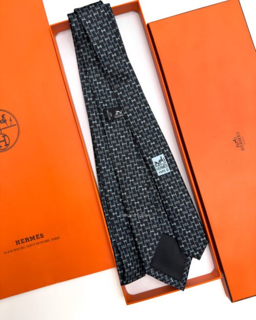 Hermes Black Boucles en Vrac Silk Tie - Luxury tie - A&A Brand Gallery Egypt