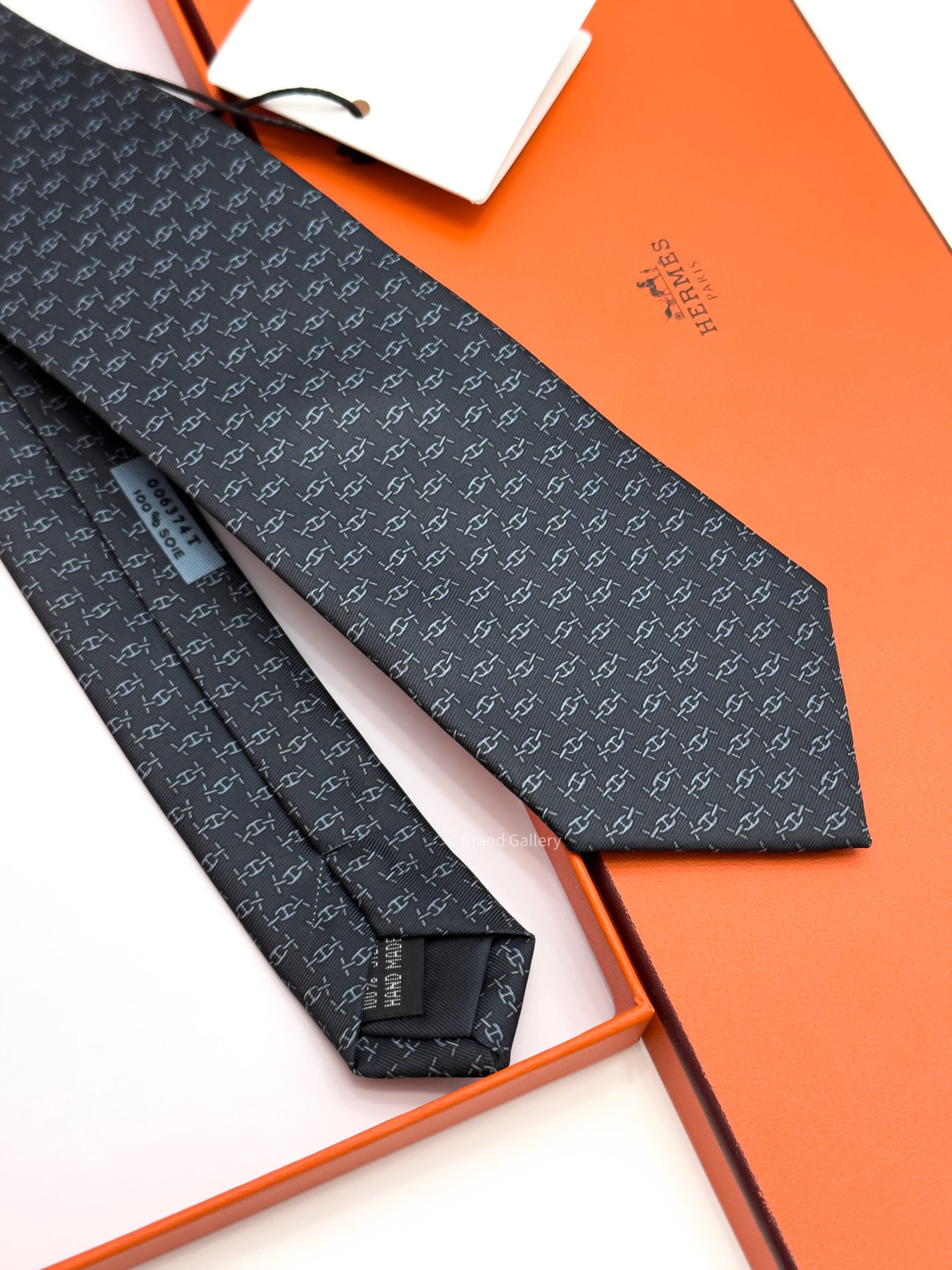 Hermes Anthracite Maillons Rythmes Silk Tie - Luxury tie - A&A Brand Gallery Egypt