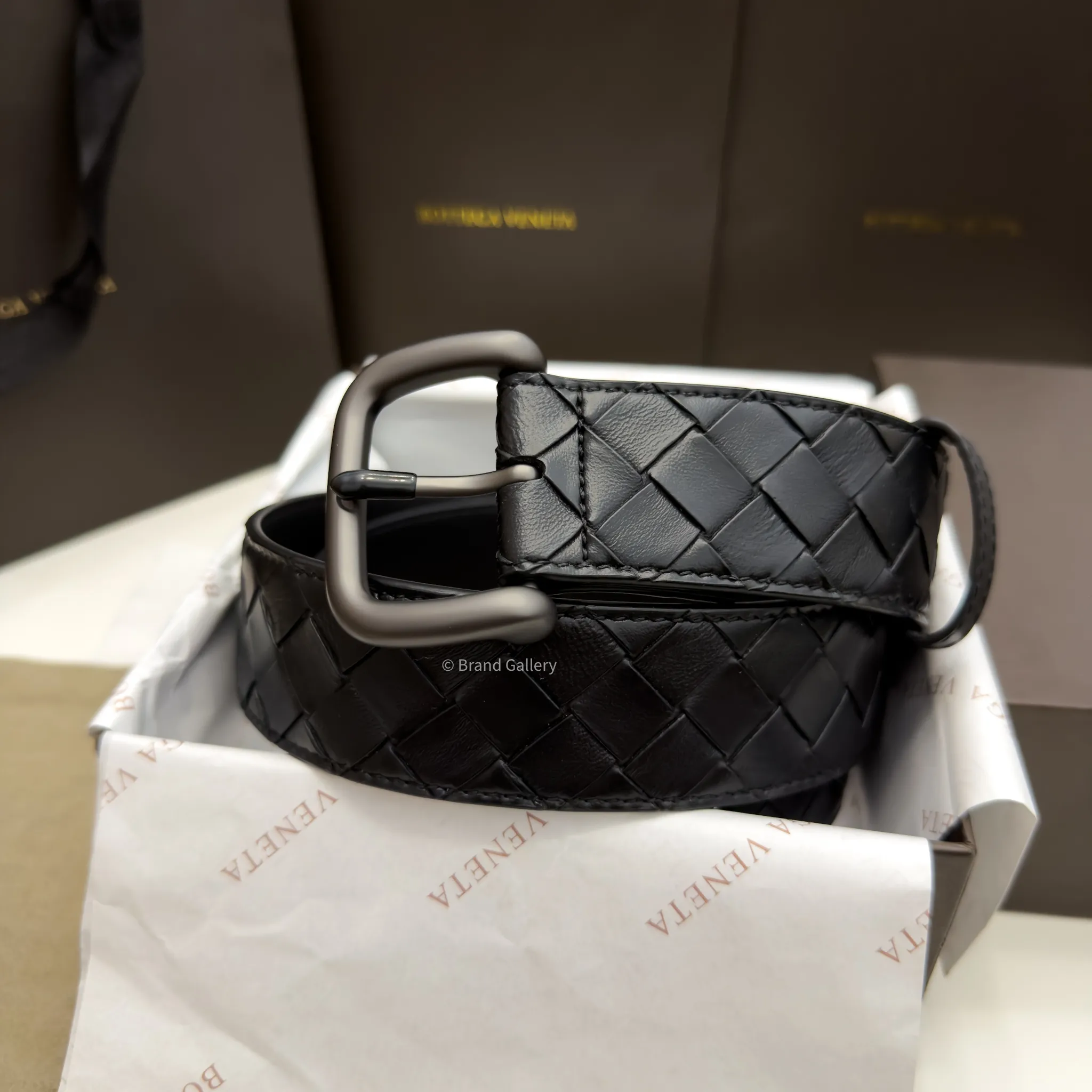 Bottega Veneta black Intrecciato woven leather belt with matte gunmetal-tone buckle