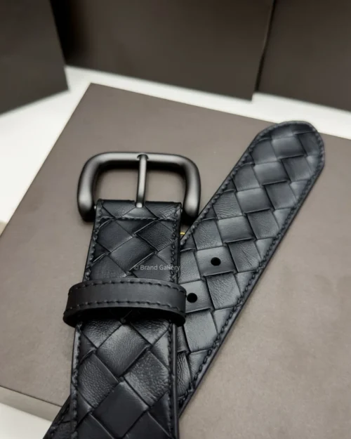 Bottega Veneta black Intrecciato woven leather belt with matte gunmetal-tone buckle