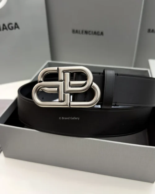Balenciaga BB Large black smooth calfskin belt with aged silver interlocked buckle