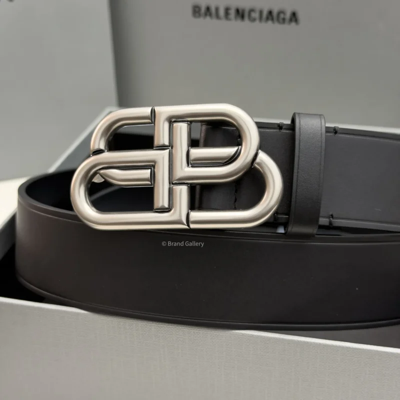 Balenciaga BB Large black smooth calfskin belt with aged silver interlocked buckle